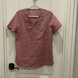 FIGS TECHNICAL COLLECTION ROSE COLORED UNIFORM TOP IN SIZE MEDIUM